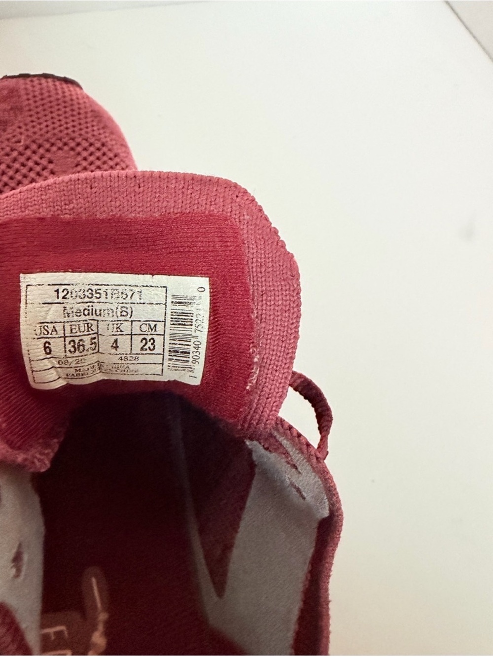 Brooks Road Running Sneakers Levitate 4 Shoes Cushioned Trainers Pink Red Size 6 - Picture 2 of 16